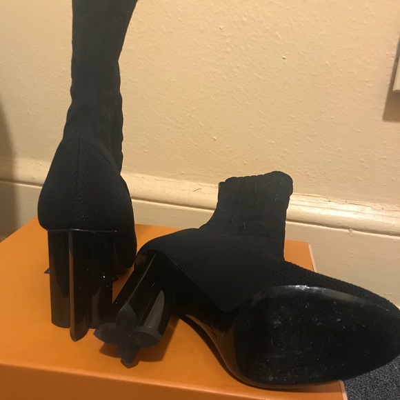 Louis Vuitton sock ankle boots - Picture 2 of 4
